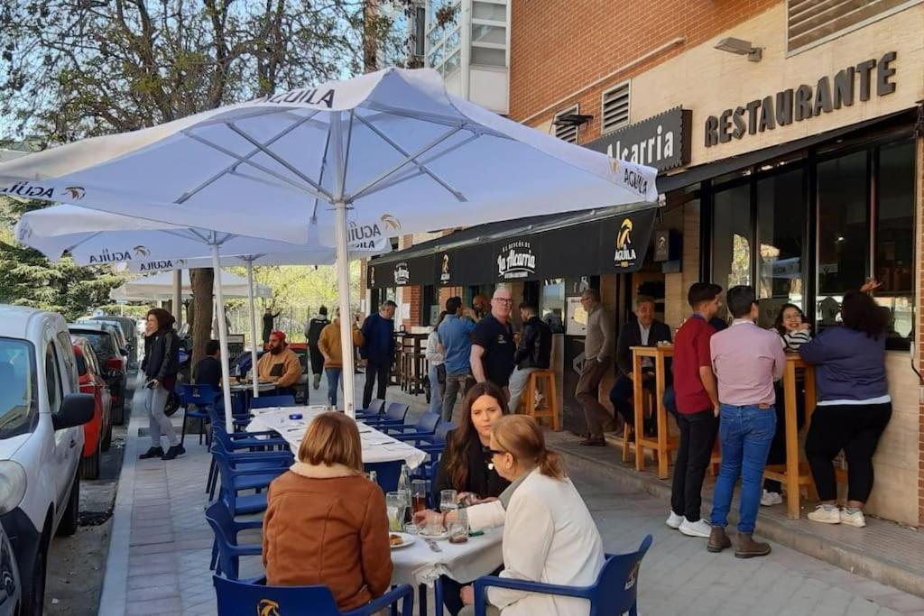 Loft Para Sonar Y Explorar Madrid Entero Para Ti! Εξωτερικό φωτογραφία